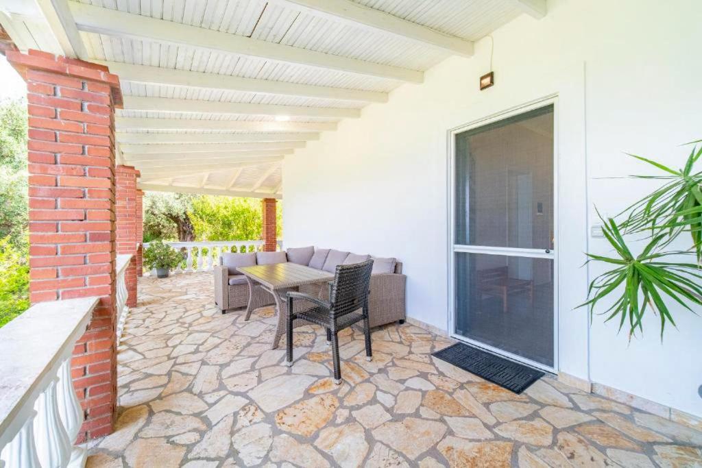 Villa Olive Grove And Sea View Agios Spyridon  エクステリア 写真